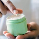 5 Cara Melembapkan Kuku dengan Bahan Alami