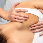 7 Solusi Buat Kamu yang Sering Pegal di Bahu Sebelah