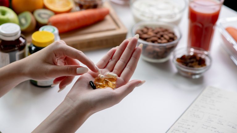 5 Vitamin dan Mineral Penting untuk Tulang Tengkorak