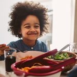 7 Cara Mengedukasi Anak Tentang Makanan Bergizi